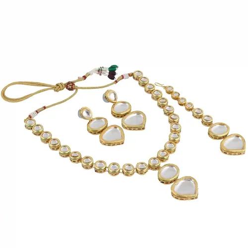 Gold Plated(18k) Small Round Kundan Choker Necklace Set With Maang Tika - White